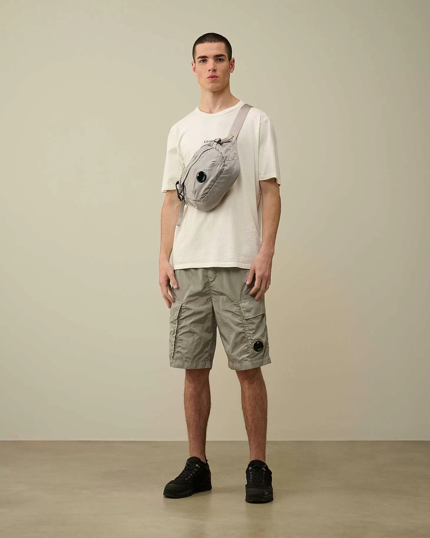 chromer_cargo_shorts_6-3.webp Homme C.P. Company Survêtements Et Shorts^Chrome-R Cargo Shorts