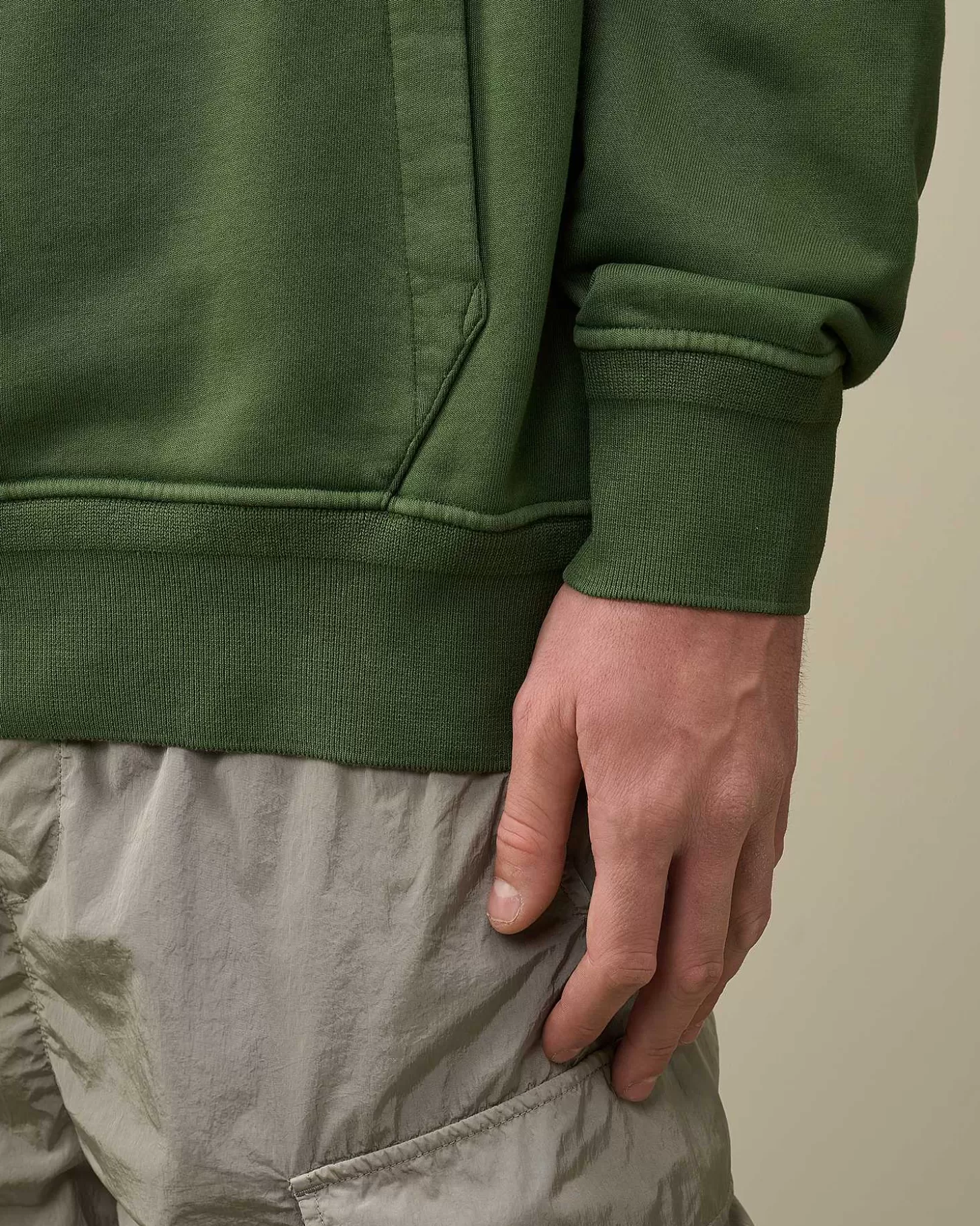 cotton_diagonal_fleece_logo_hoodie_5-3.webp Homme C.P. Company Sweat-Shirts^Cotton Diagonal Fleece Logo Hoodie