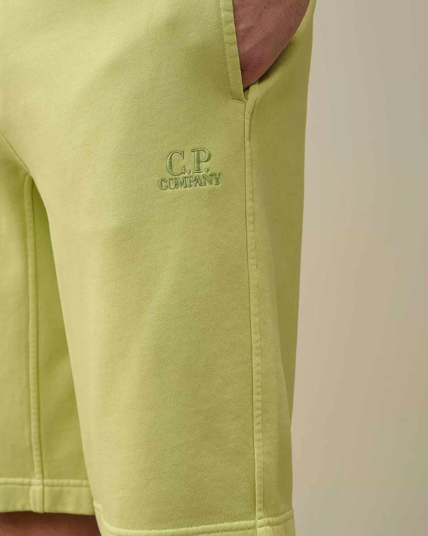 cotton_diagonal_fleece_shorts_5.webp Homme C.P. Company Survêtements Et Shorts^Cotton Diagonal Fleece Shorts