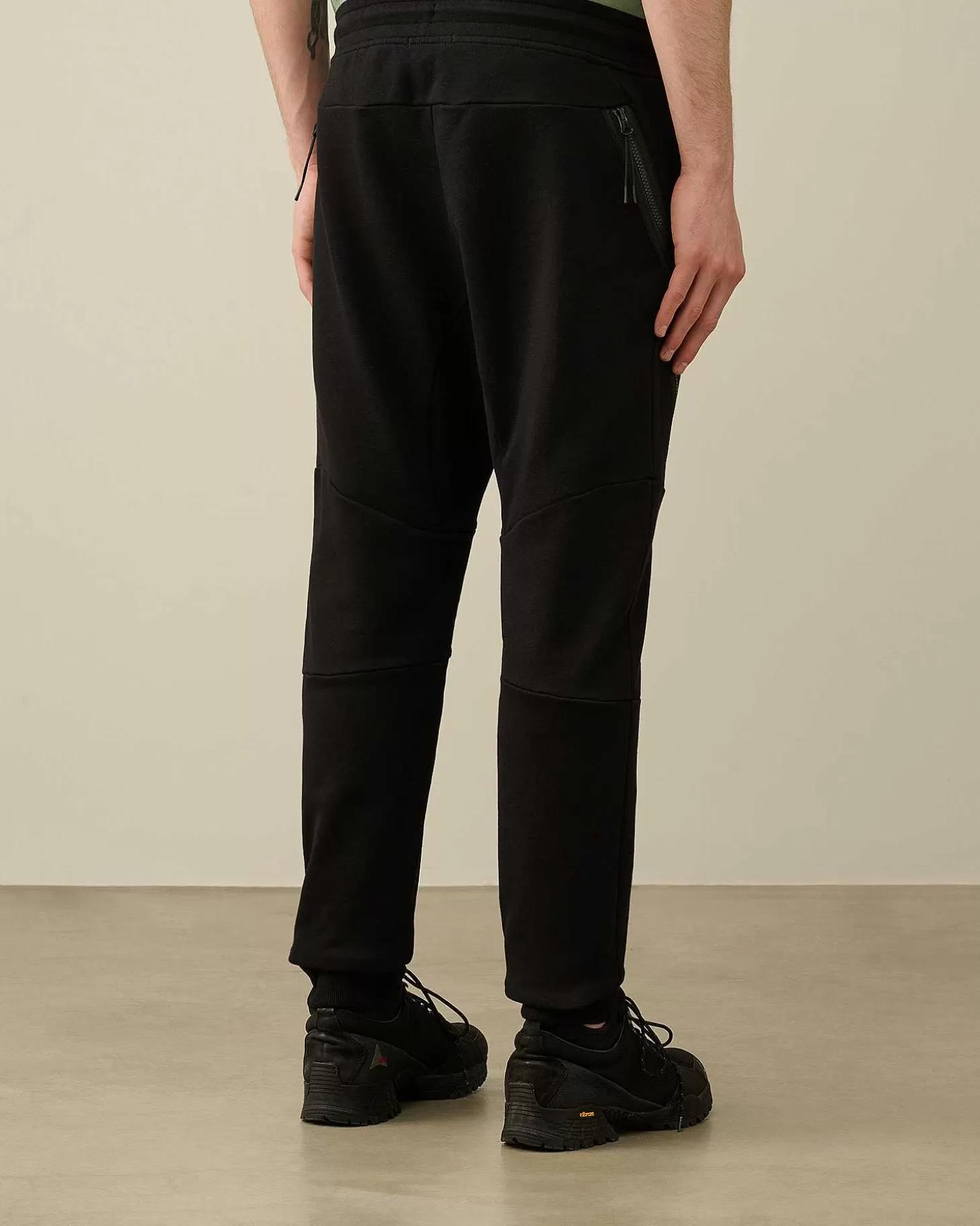 diagonal_raised_fleece_sweatpants_3-5.webp Homme C.P. Company Survêtements Et Shorts^Diagonal Raised Fleece Sweatpants