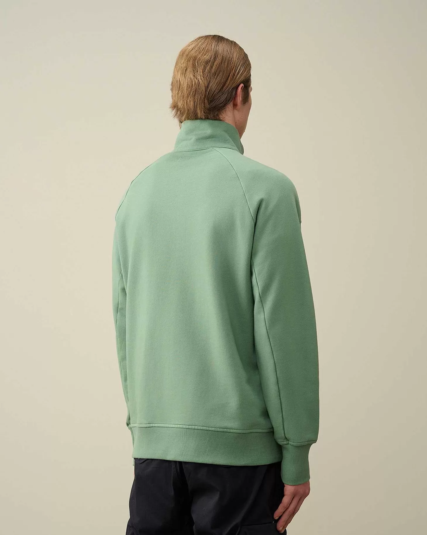 diagonal_raised_fleece_zipped_sweatshirt_3-4.webp Homme C.P. Company Sweat-Shirts^Diagonal Raised Fleece Zipped Sweatshirt