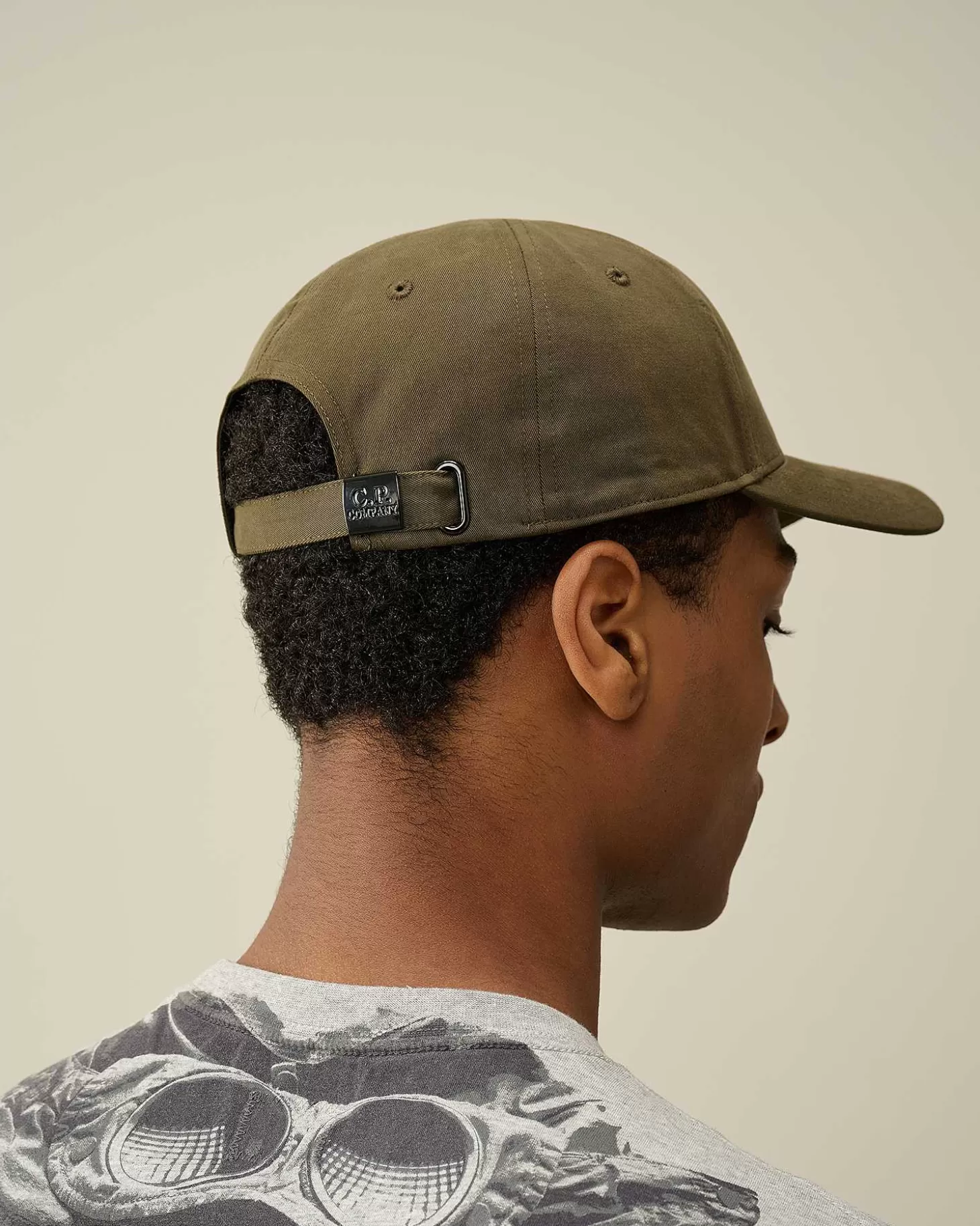 gabardine_logo_cap_3-4.webp Homme C.P. Company Chapeaux^Gabardine Logo Cap
