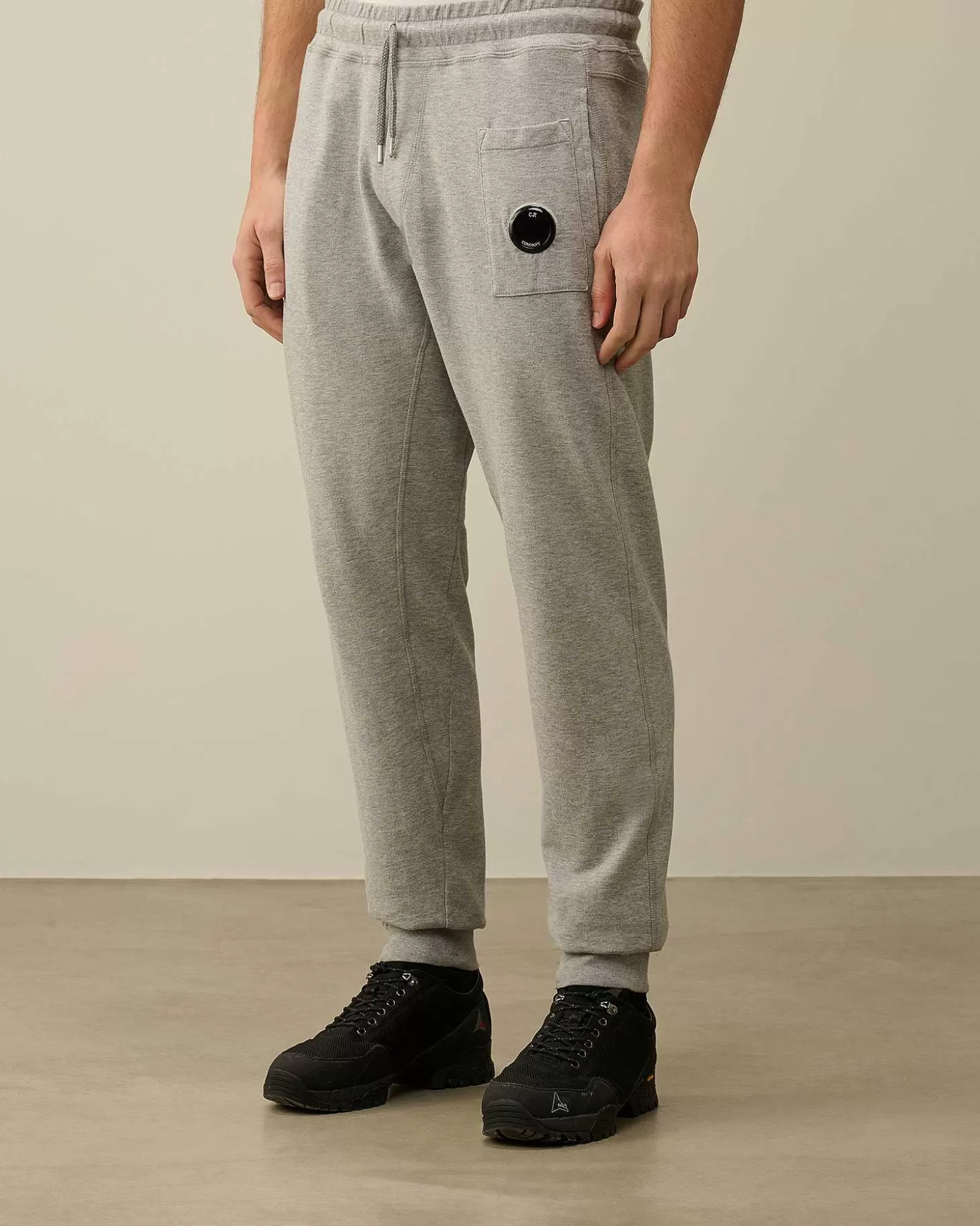 light_fleece_utility_sweatpants_2-7.webp Homme C.P. Company Survêtements Et Shorts^Light Fleece Utility Sweatpants