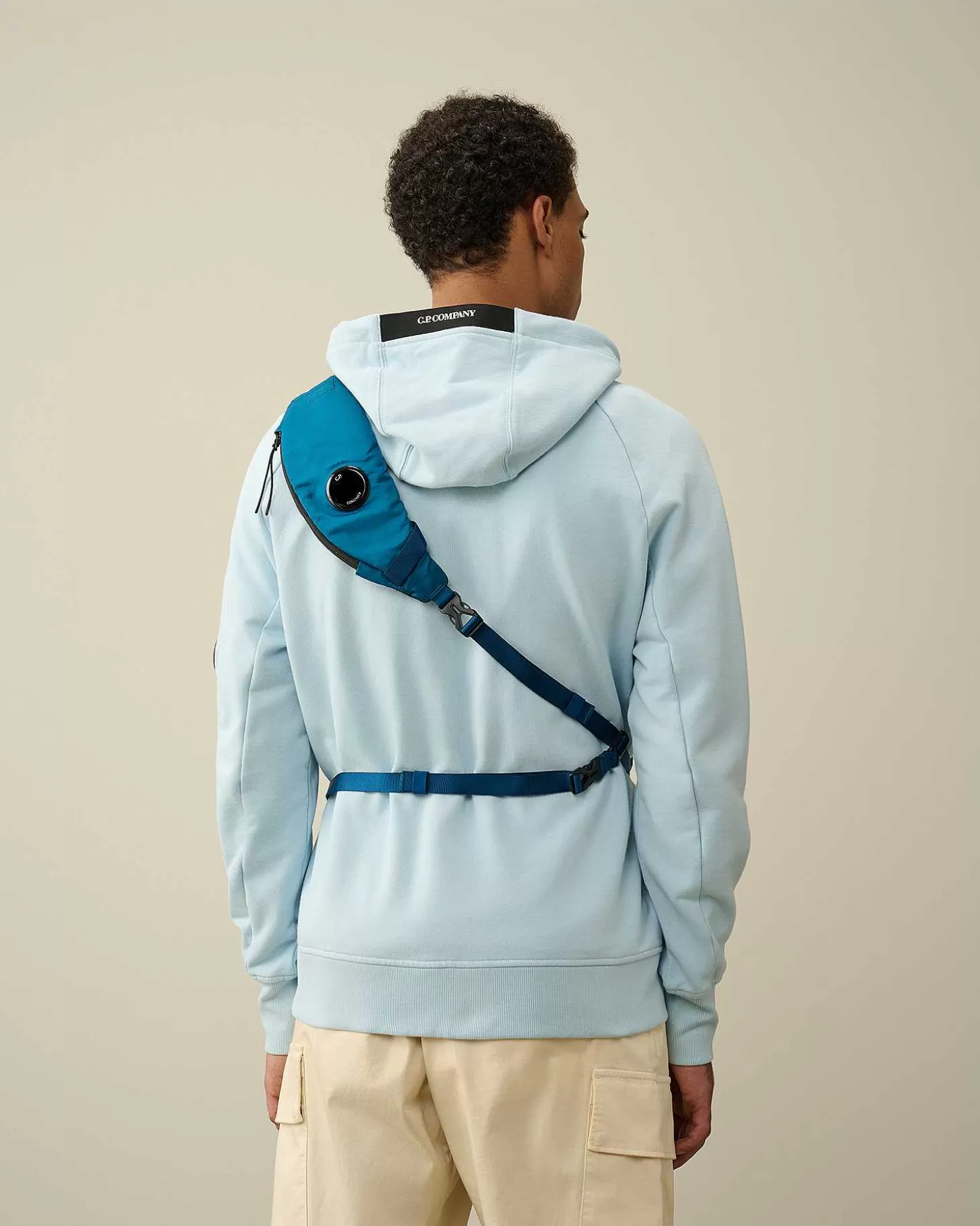 nylon_b_crossbody_rucksack_4-1.webp Homme C.P. Company Sacs À Dos Et Sacs Banane^Nylon B Crossbody Rucksack