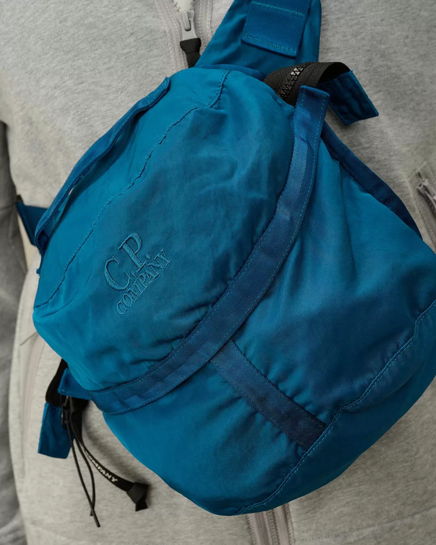 nylon_b_shoulder_pouch_3-1.webp Homme C.P. Company Sacs À Dos Et Sacs Banane^Nylon B Shoulder Pouch