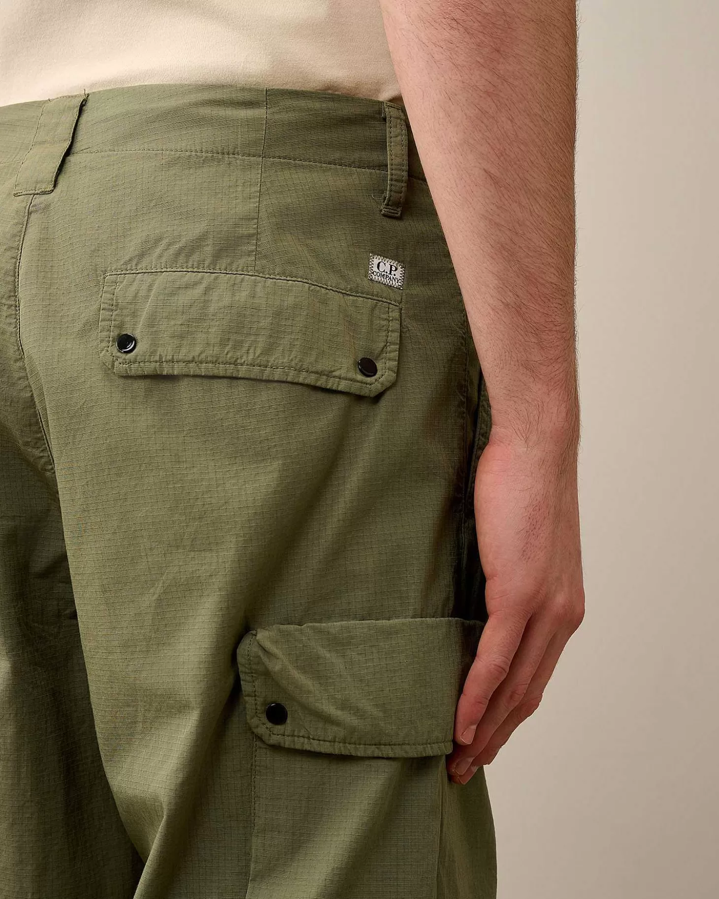 ripstop_loose_utility_cargo_pants_5.webp Homme C.P. Company Pantalons^Rip-Stop Loose Utility Cargo Pants