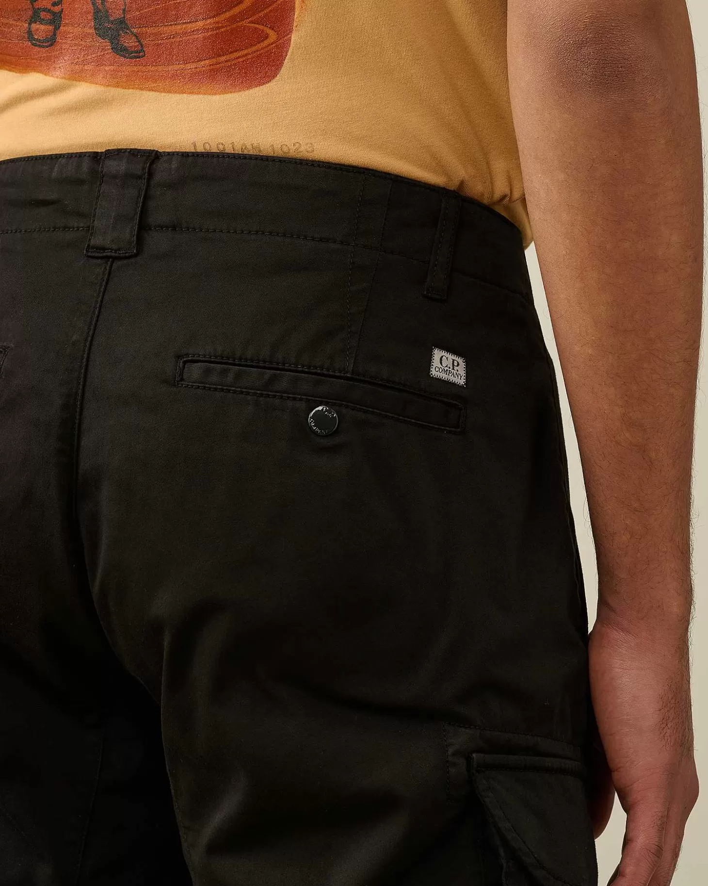 stretch_sateen_cargo_shorts_5-6.webp Homme C.P. Company Survêtements Et Shorts^Stretch Sateen Cargo Shorts