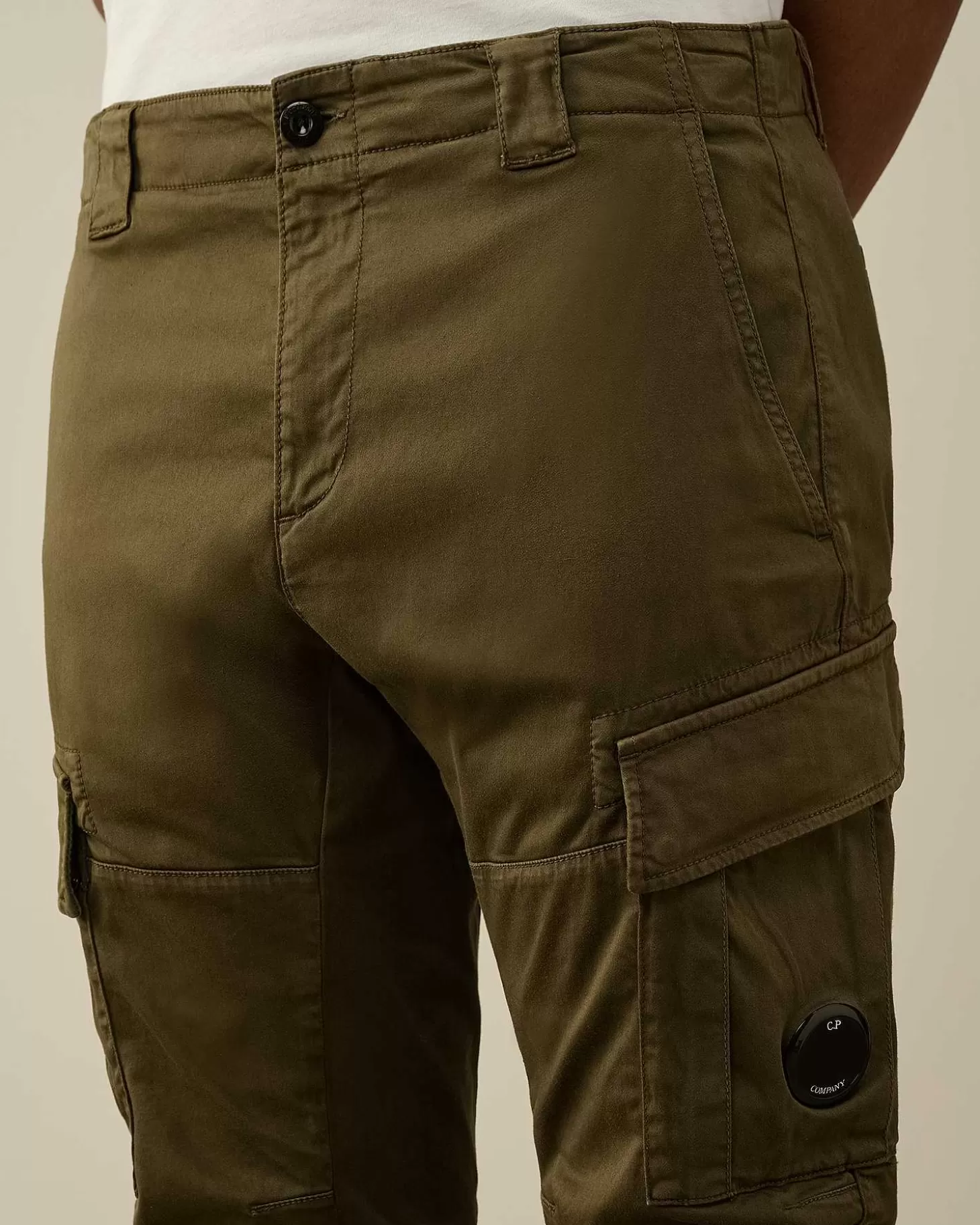 stretch_sateen_ergonomic_lens_cargo_pants_4-3.webp Homme C.P. Company Pantalons^Stretch Sateen Ergonomic Lens Cargo Pants