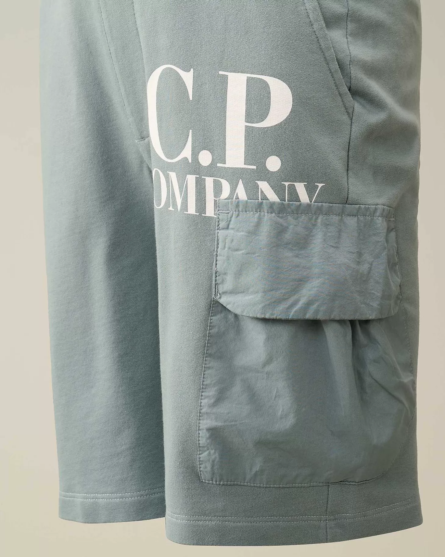 u16_light_fleece_mixed_cargo_shorts_4.webp Kids C.P. Company Vêtements 2-3 Ans^U16 Light Fleece Mixed Cargo Shorts