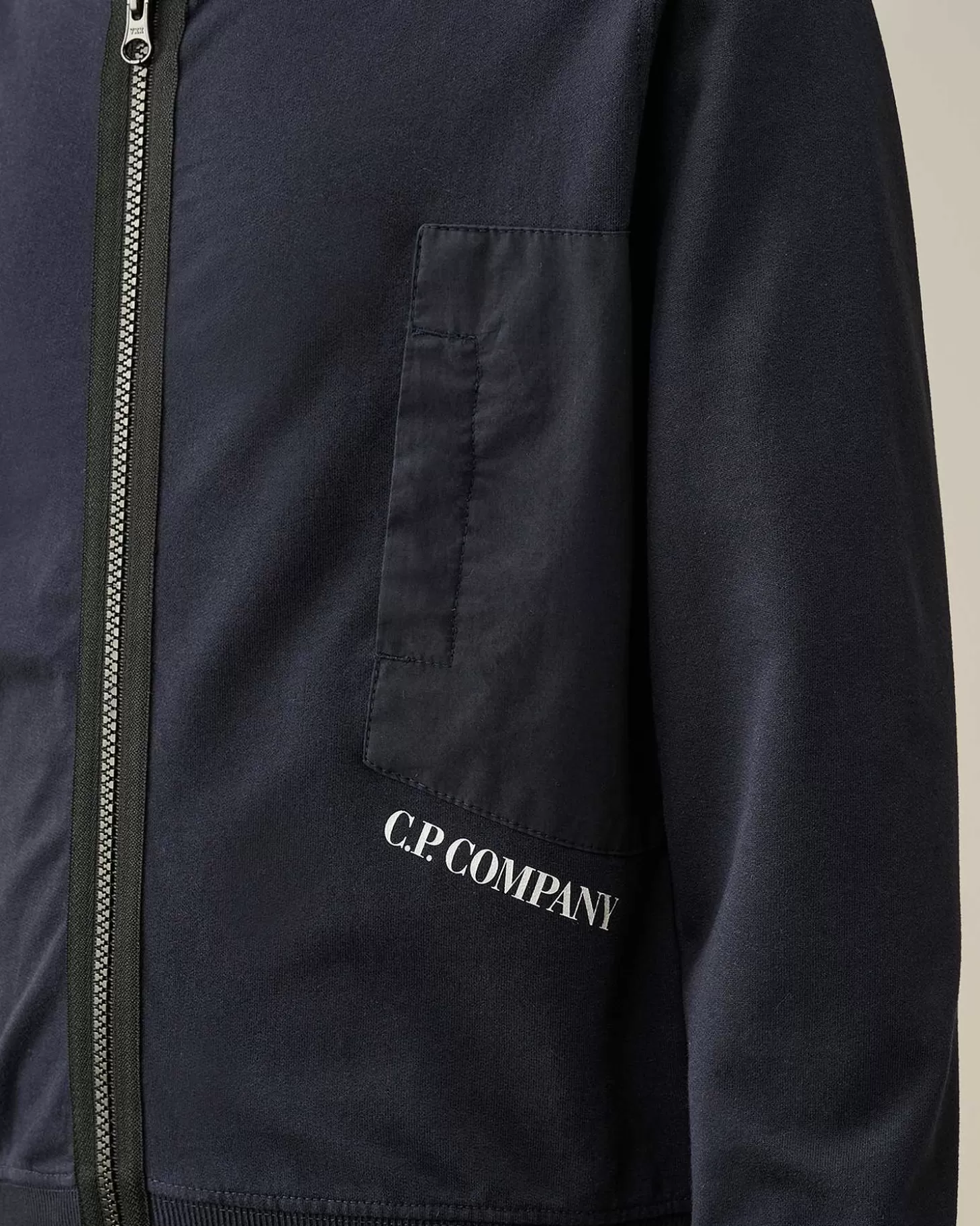 u16_light_fleece_mixed_zipped_hoodie_4-1.webp Kids C.P. Company Vêtements 10-14 Ans^U16 Light Fleece Mixed Zipped Hoodie